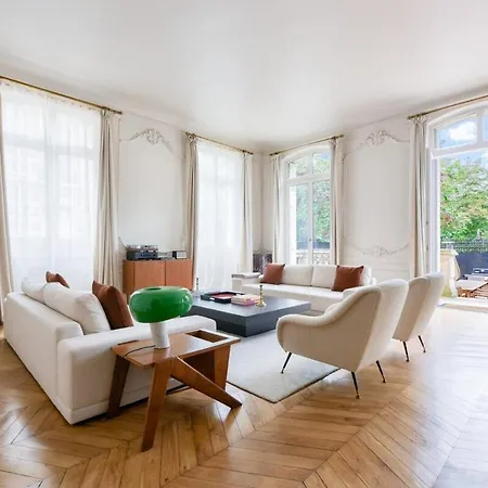 Prestigious Avenue Foch With Private Garden Appartamento Parigi